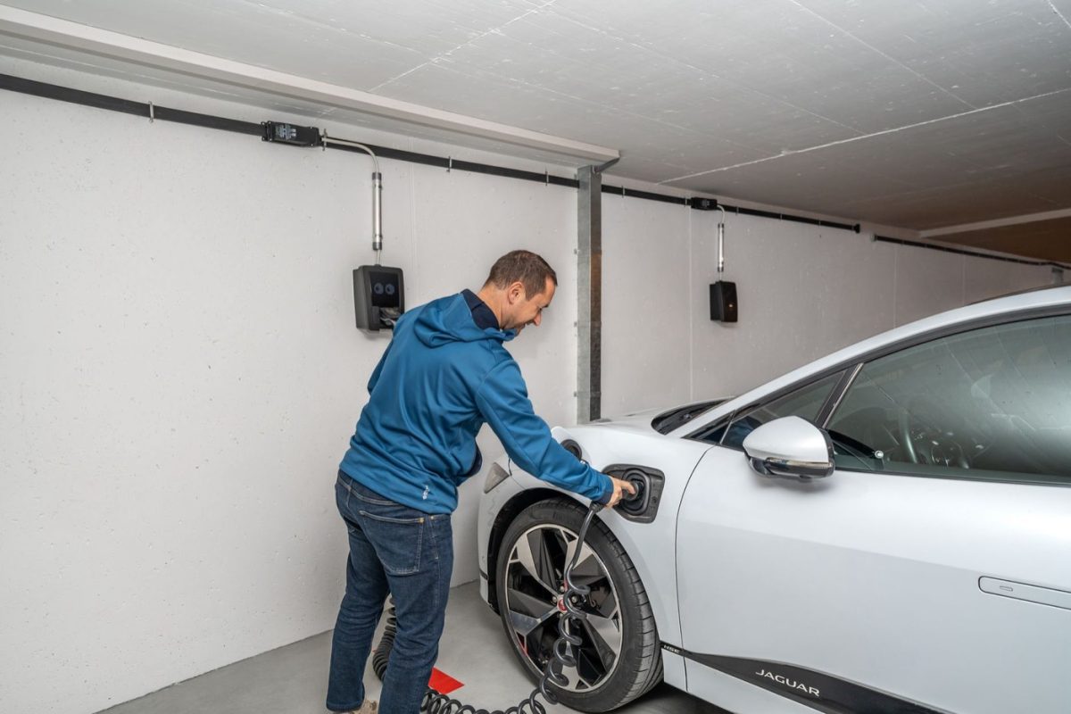 Meilleure borne de recharge domicile : comparatif et critères