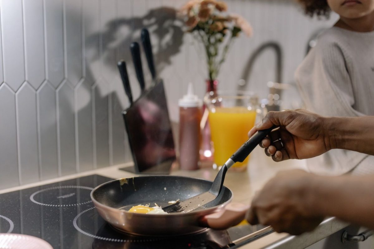 Tefal ou T-Fal : quelle marque de poêle choisir ?